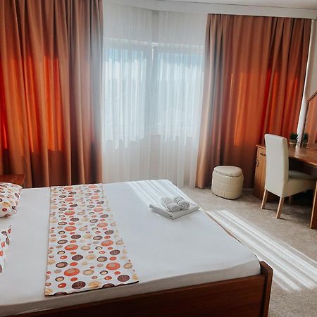 Motel Daco Vitez Dış mekan fotoğraf