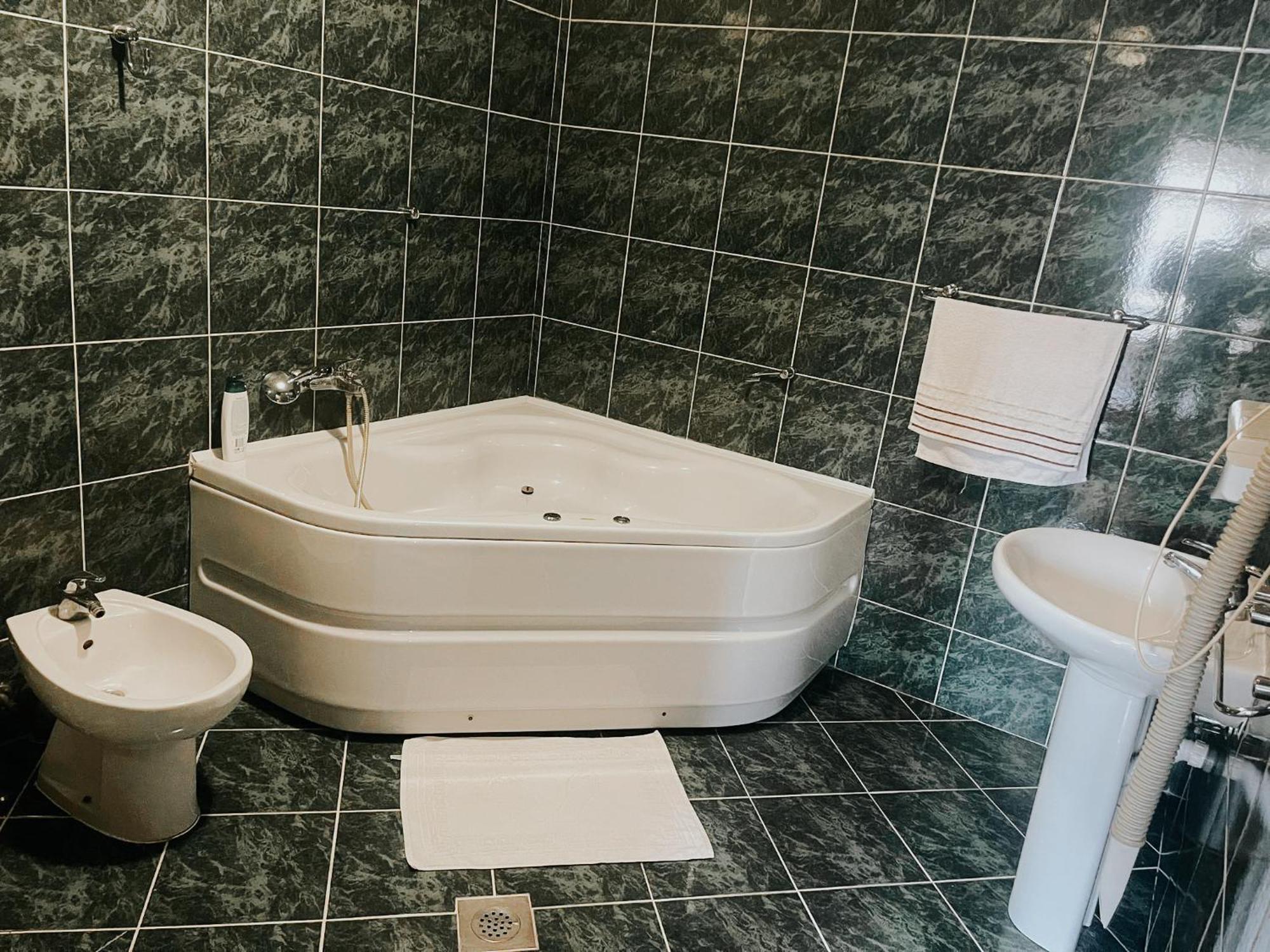 Motel Daco Vitez Dış mekan fotoğraf